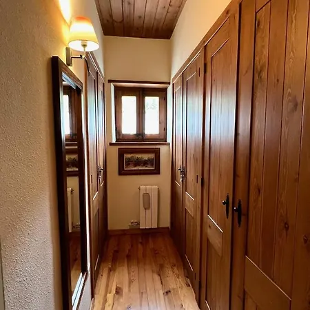 El Duplex De - L'amfitriona * Espot