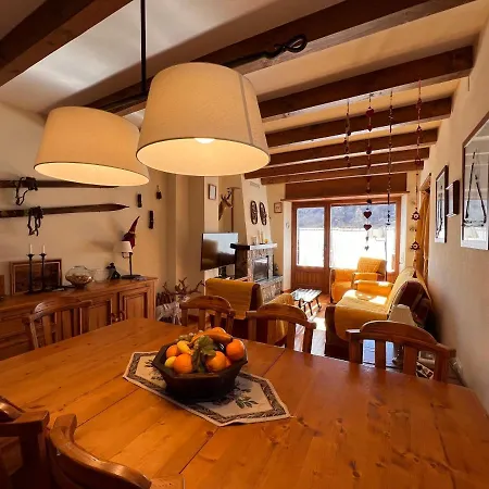 El Duplex De - L'amfitriona Espot